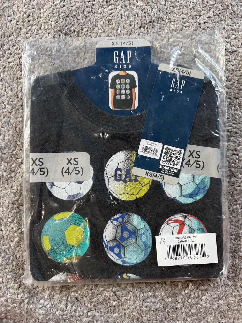 GAP Charcoal Soccer Ball Graphic Tee - XS (4/5)